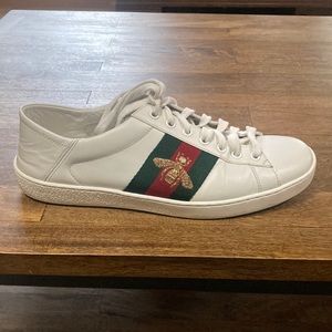 GUCCI ACE SNEAKER WITH BEE WHITE SIZE 7.5 (9.5 US)